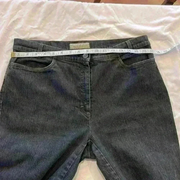 Brax Feel Good women’s dark wash boot cut jeans size 16 regular - Picture 9 of 11